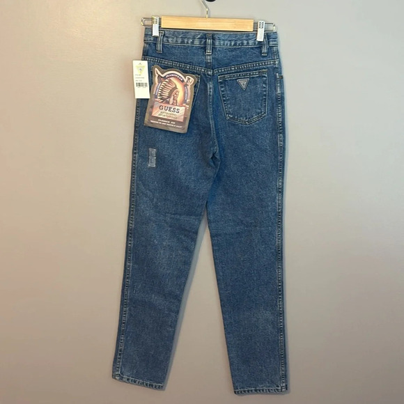 Guess Classics Fit Slim Leg Jeans NWT Size 16/28 - Picture 2 of 7